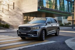 Пересели с Toyota, Skoda и VW: владельцы рассказали, чем удивил Geely Monjaro после привычных брендов