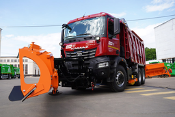 For winter road maintenance: new CDM based on KAMAZ-6595 presented by Smolensk "CDM Plant"