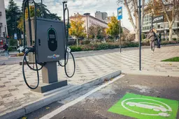 Тбилиси расширяет сеть зарядных станций для электромобилей