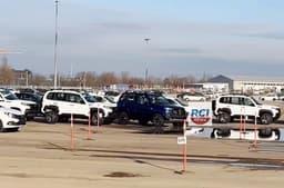 АвтоВАЗ начал поставки обновлённой Niva Travel: рестайлинг добрался до дилеров