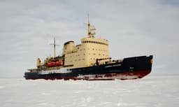 Находящийся на ремонте ледокол «Адмирал Макаров» передали Северо-Западному филиалу Росморпорта