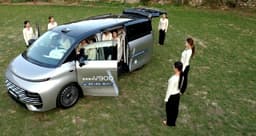 Новый рекорд: в Geely Galaxy V900 уместили 42 танцовщицы