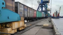 Вышли на тонкий лёд: российским портам навязали миллионные проверки судов