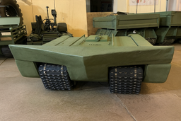 Надводный робот-танк «Омич-Водомёт» представили омские курсанты