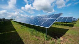 Sun Instead of Atom: Pashinyan Announces Sharp Leap in Armenia's Solar Energy