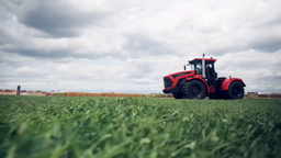 Kirovets tractors will be made more accurate: the updated KIROVETS-AGROPILOT system was developed in St. Petersburg
