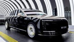 Anniversary Maextro S800 Goes to a Star: 10,000th Huawei and JAC Sedan Goes to Jet Li