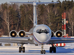 Межконтинентальный Ил-62М доставил неизвестный груз на авиабазу в Сирии