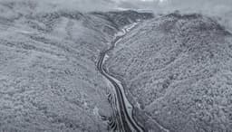 საქართველოში რიკოთის უღელტეხილზე ახალი ჩქაროსნული ავტომაგისტრალი გაიხსნა