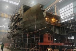 Ледостойкие судовые корпуса формируют на краболовах-живовозах «Белуха» и «Кашалот»