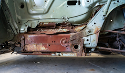 Как защитить днище автомобиля от ржавчины своими руками