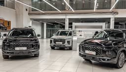 Iskra поедает Vesta, «китайцы» — друг друга. Итоги продаж 2025 года в России