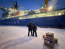 Nuclear Icebreaker "Ural" Delivered Satellite TV Equipment from "Tricolor" to Dikson