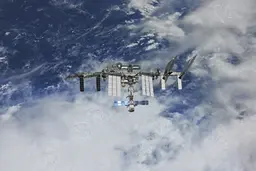 Experiment "UV Atmosphere" on Unique Equipment Continues on the ISS