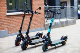 საქართველოს სკუტერების ეროვნულმა ფედერაციამ და პოლიციამ გაზიარებული სერვისების თვითრეგულირება დანერგეს