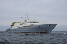 Pacific Fleet Tests "Panther Plus" ROV and AS-40 Module for Submarine Ventilation and Docking