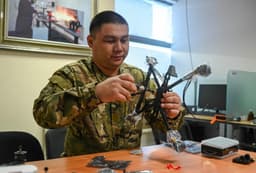 Сборку дронов «Торгай-10» и «Ара» изучают казахстанские военные