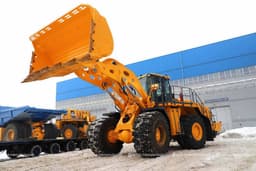 С 606-сильным двигателем: БелАЗ представил новый фронтальный погрузчик 78242 