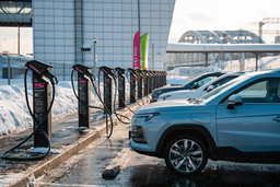 Госконтракты на 550 зарядных станций для электромобилей заключат в Москве