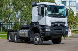 Буксирует прицепы массой до 86 тонн: модифицированный КамАЗ-65954 прошёл сертификацию 