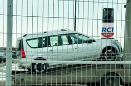 Новейший LADA e-Largus засветился на площадке в Тольятти — электромобиль готовят к продаже