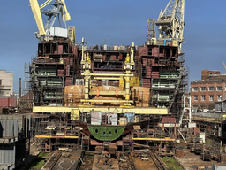 Three Hearts of an Atomic Giant: Propulsion Electric Motors of the Icebreaker "Leningrad" Take Their Designated Positions
