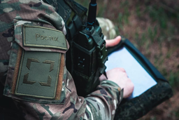 Ростех поставил в войска новую партию автоматизированных систем управления огнём «Планшет-А»