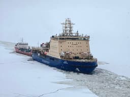 Четырнадцать ледоколов Росморпорта отправят на ремонт в 2026 году