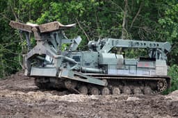 Разработанный в Харькове путепрокладчик БАТ-2 используют в ВС России для разминирования территорий