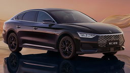 BYD выпустила специальный седан для такси — с автопилотом, быстрой зарядкой и запасом хода до 605 км