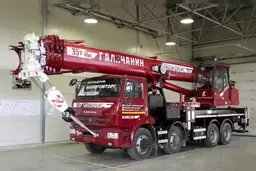 Галичский завод представил автокран КС-55721-6В-1 «Комсомолец» на шасси КАМАЗ-63501