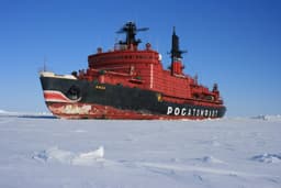 Суда пограничной службы и рыболовецкий флот начнут ремонтировать в Мурманске