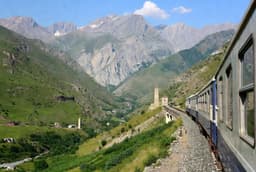 Поезда переполнены: между Тбилиси и Батуми запускают дополнительные рейсы на всё лето