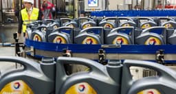 «Лукойл» забирает завод TotalEnergies для выпуска нового масла