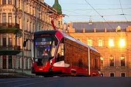 Комфорт в салоне и 1,5 километра автономного хода: обновлённый трамвай 71-923 «Богатырь» испытают в Екатеринбурге