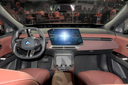BMW explica la desaparición de los botones: los conductores jóvenes tienen la culpa