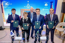 Samarqand jahon kosmosini qabul qilishga tayyorlanmoqda: Oʻzbekiston IAC-2028 ni oʻtkazish boʻyicha kelishuv imzoladi