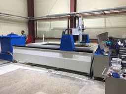 В Челябинске выпустят первый российский станок для резки металла водой