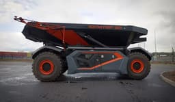 Влево, вправо и по кругу: как «танцует» российский беспилотный самосвал «Юпитер 30»