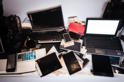 В России хотят ввести утильсбор на иностранную технику и смартфоны