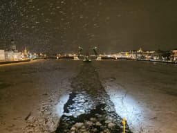 Ледоколы «Росморпорта» провели по Неве баржу с крупногабаритным оборудованием для АЭС «Аккую»