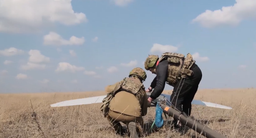 «Противнику не оставляем шансов»: российские военные используют беспилотники «Суперкам» для точной работы артиллерии