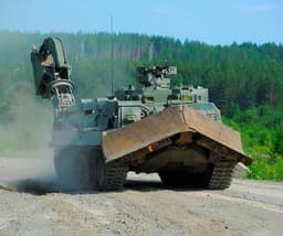 ИМР-2, МДК-2, УБИМ, пулеметы «Корд»: Ростех удвоил объём модернизации и ремонта военной техники