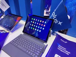 В России представили планшет Т1100-Rus, способный работать с четырьмя мобильными ОС