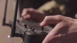 Не только для разведки: российские десантники начали доставлять дронами воду и боеприпасы