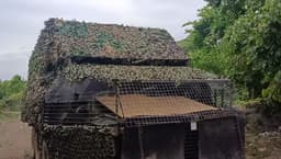 В Сети засветился российский БТР-82 с «мангалом» и минным тралом