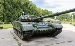 Убрали последний недостаток: российский танк Т-72Б получил улучшенную всеракурсную защиту