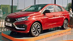 АвтоВАЗ начал тестировать LADA Iskra в кузовах универсал и седан