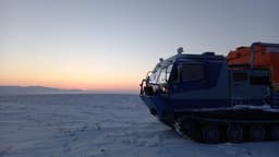 Обеспечили своим: Курганмашзавод отправил партию гусеничных вездеходов ТМ-140 на Чукотку