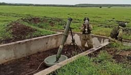 Монстр ближнего боя: Ростех показал уникальные кадры молниеносной работы расчета миномета «Сани»